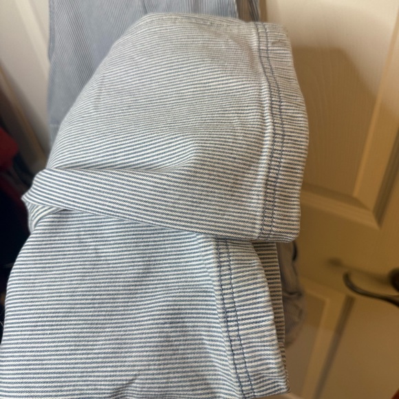 Duluth Trading Co Women's Rootstock Gardening Zip-Front Overalls - Picture 12 of 12